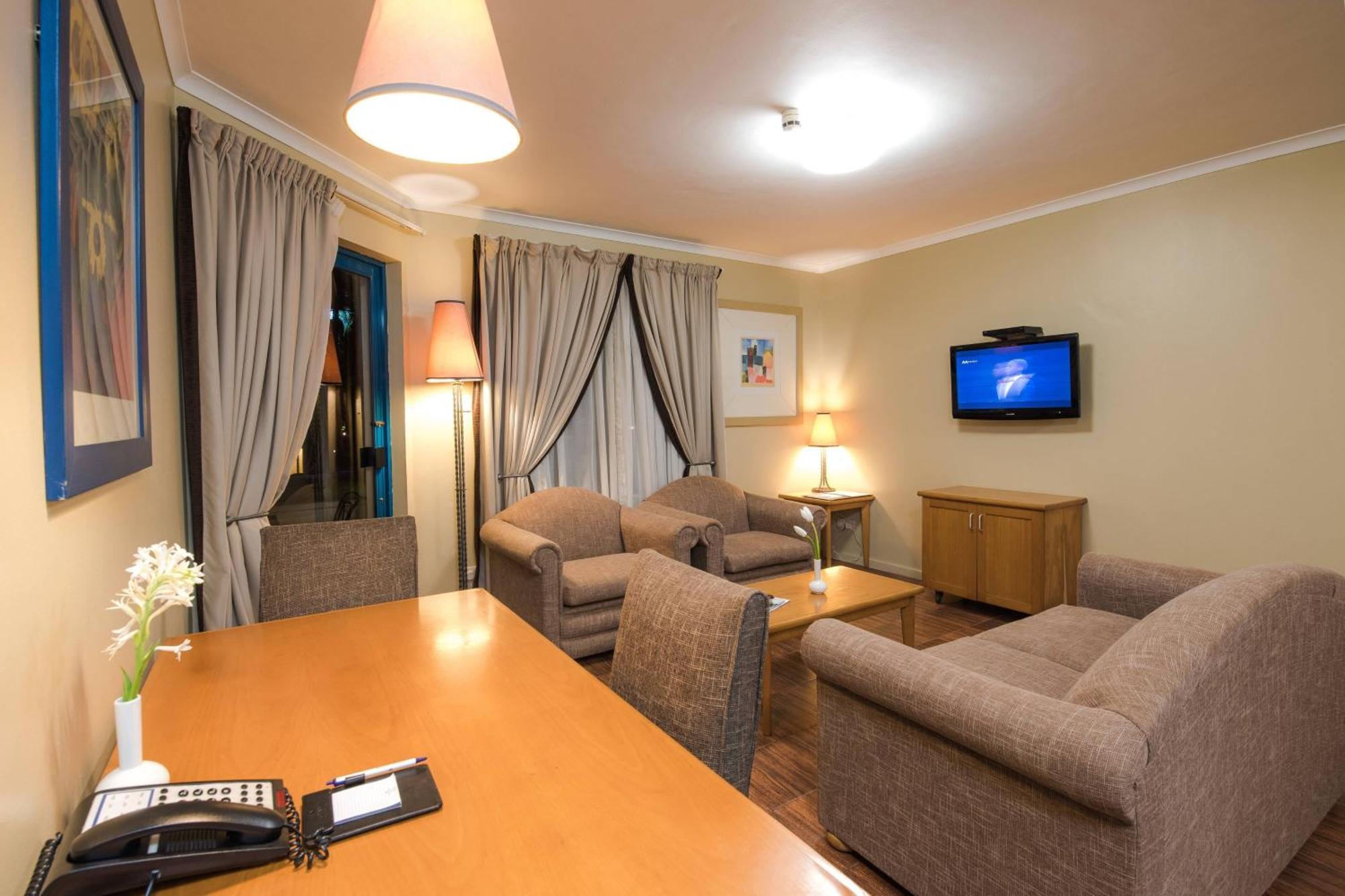 Protea Hotel By Marriott Dar Es Salaam Oyster Bay Exteriér fotografie