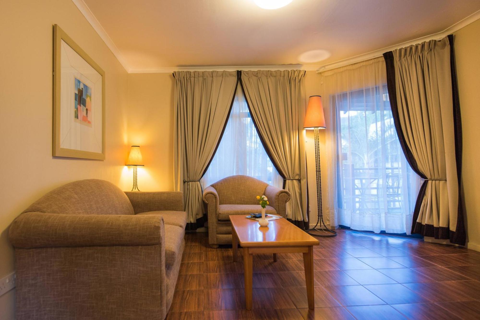 Protea Hotel By Marriott Dar Es Salaam Oyster Bay Exteriér fotografie